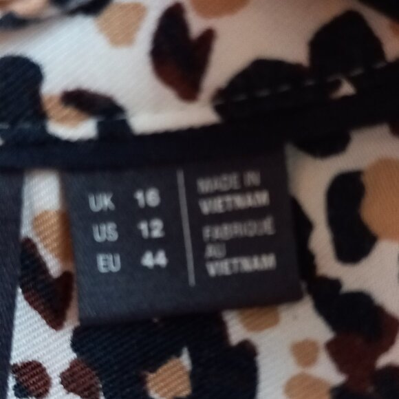 MAEVE Anthropologie Katia leopard print buttondown blouse with ruffles size 12 - Picture 4 of 9